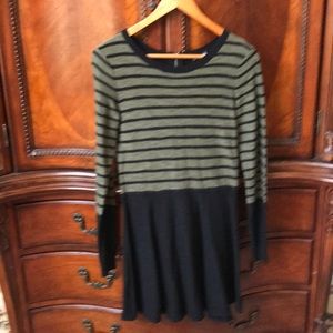 Women’s casual dress